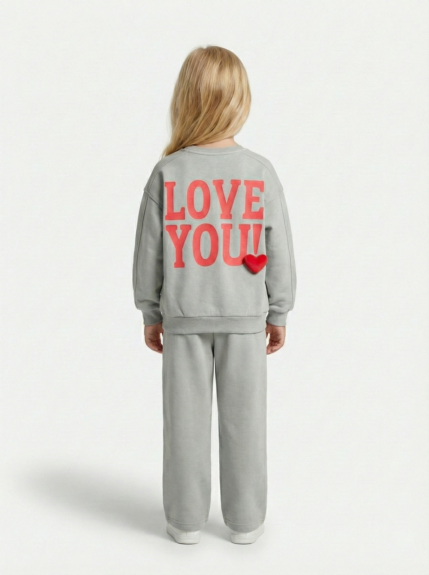 Çağla Yeşili Ön ve Sırt Kalp Detaylı Kız Çocuk Eşofman Takımı (5-8 Yaş)