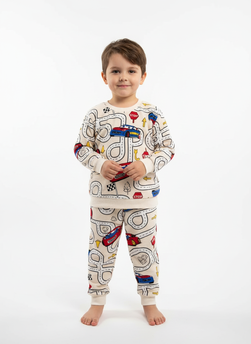 Arabalı Baskılı Bej Erkek Çocuk Pijama Takımı – 2-6 Yaş