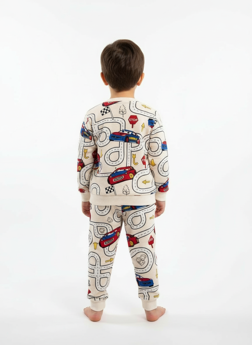 Arabalı Baskılı Bej Erkek Çocuk Pijama Takımı – 2-6 Yaş