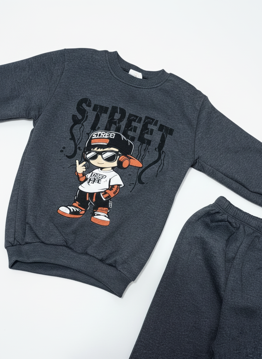 Koyu Gri Street Baskılı İçi Polarlı Erkek Çocuk Eşofman Takımı (2-10 Yaş)